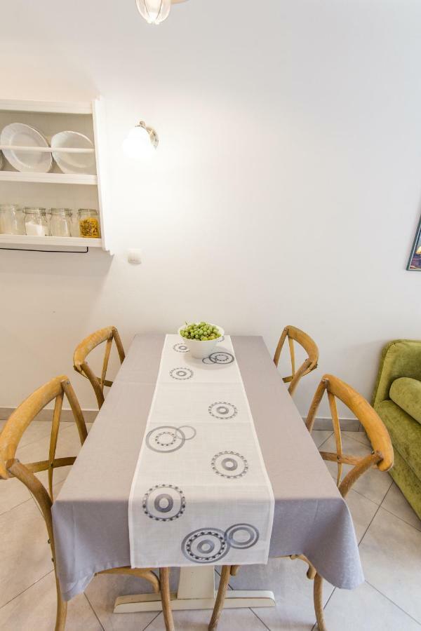 Apartment Mileta Sali Esterno foto